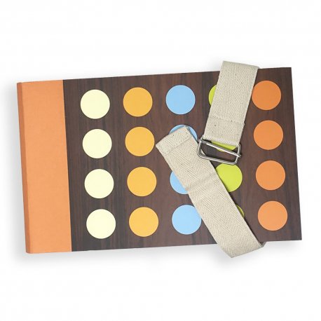 The attached web belt and one-bar buckle helps keep things together.